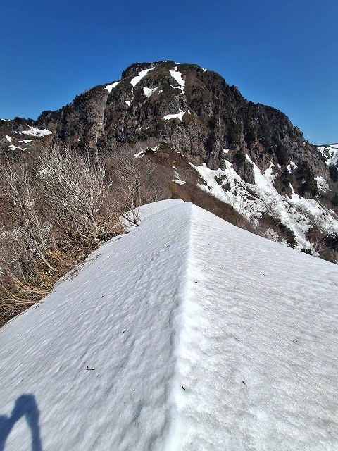 懲りずに冠山南壁を攻める